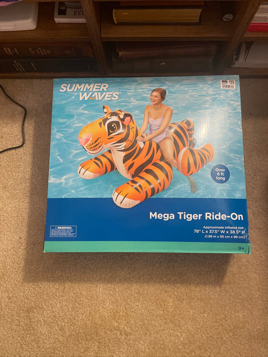 Summer waves tiger